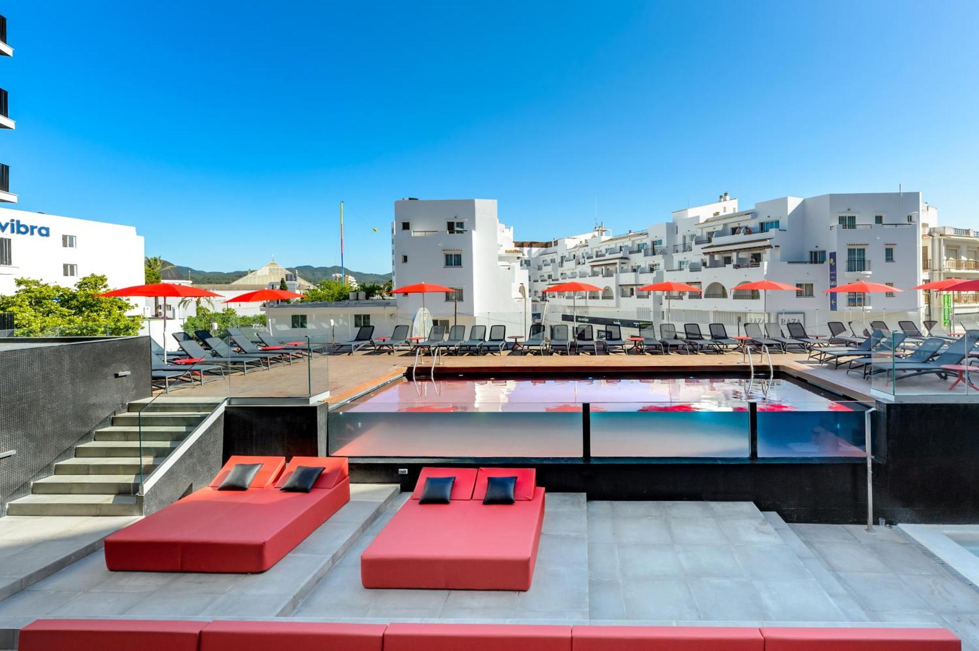 Hotel Vibra District - Adults Only Sant Antoni de Portmany Esterno foto